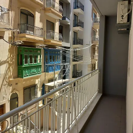 Appartamento 3-bedroom In The Heart Of *